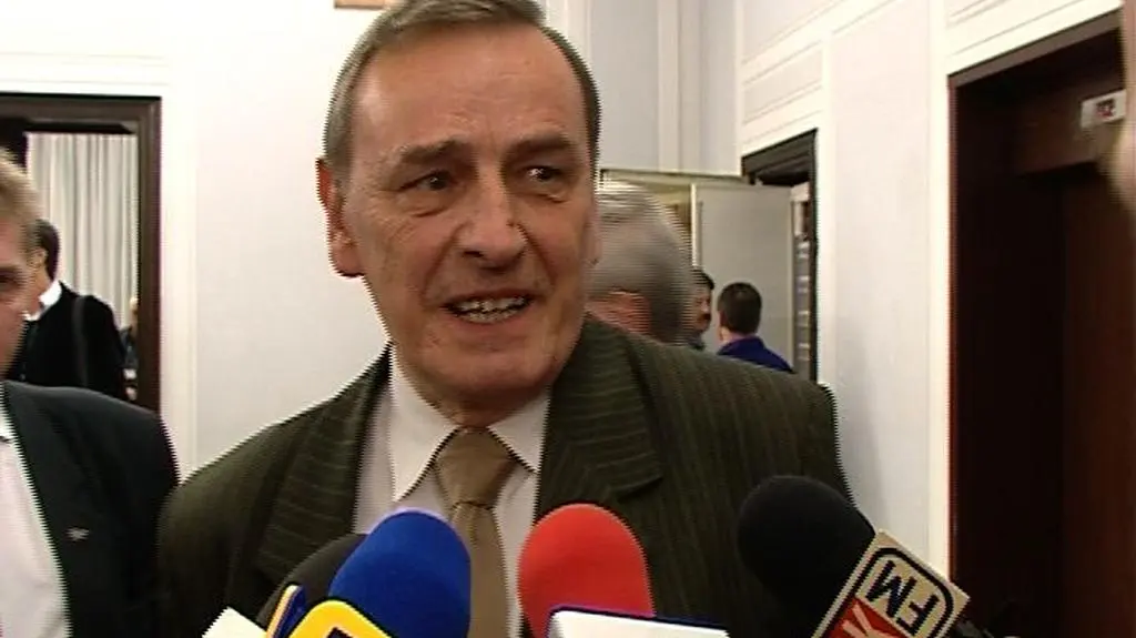 Romaszewski: całe życie walczyłem z partyjniactwem (TVN24)