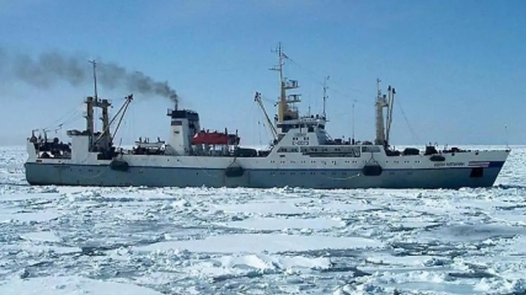 Rosyjski trawler zatonął na Morzu Ochockim. Relacja Andrzeja Zauchy