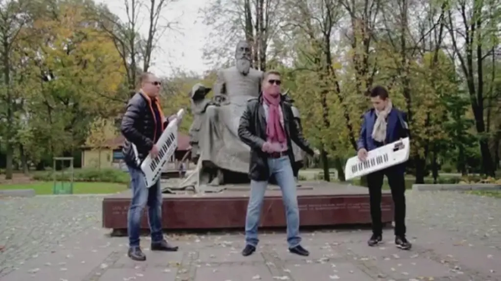 "Równy chłop" i jego disco-klip