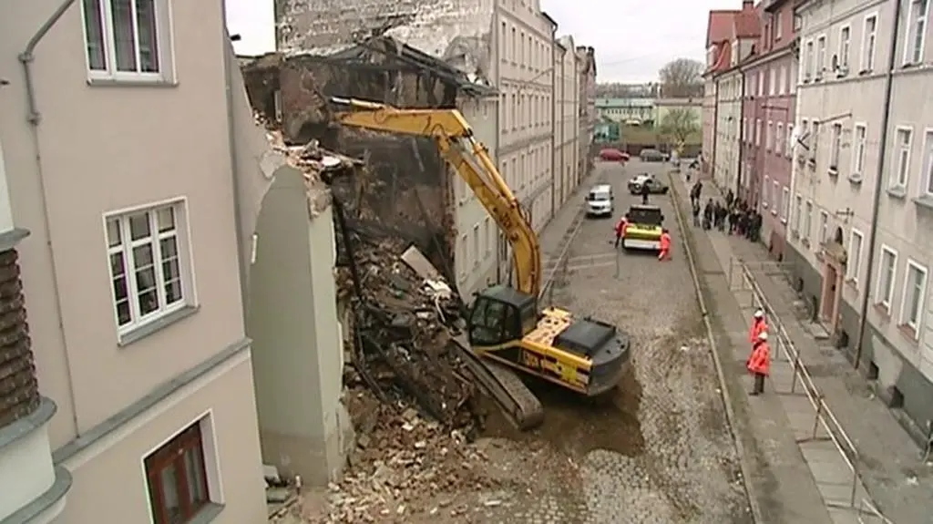 Rozbiórka kamienicy w Słupsku po wybuchu gazu