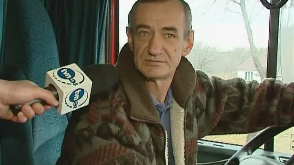 Rozgoryczony kierowca czekający na granicy