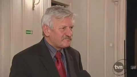 Ryzyko zakażenia podczas podróży samolotem jest minimalne - dr Horban