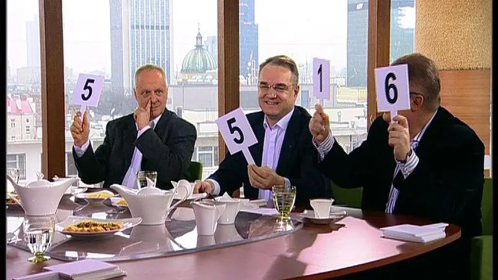 Rząd na trójkę z plusem