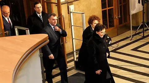 "Rząd negocjował, bo miał pistolet przy skroni"