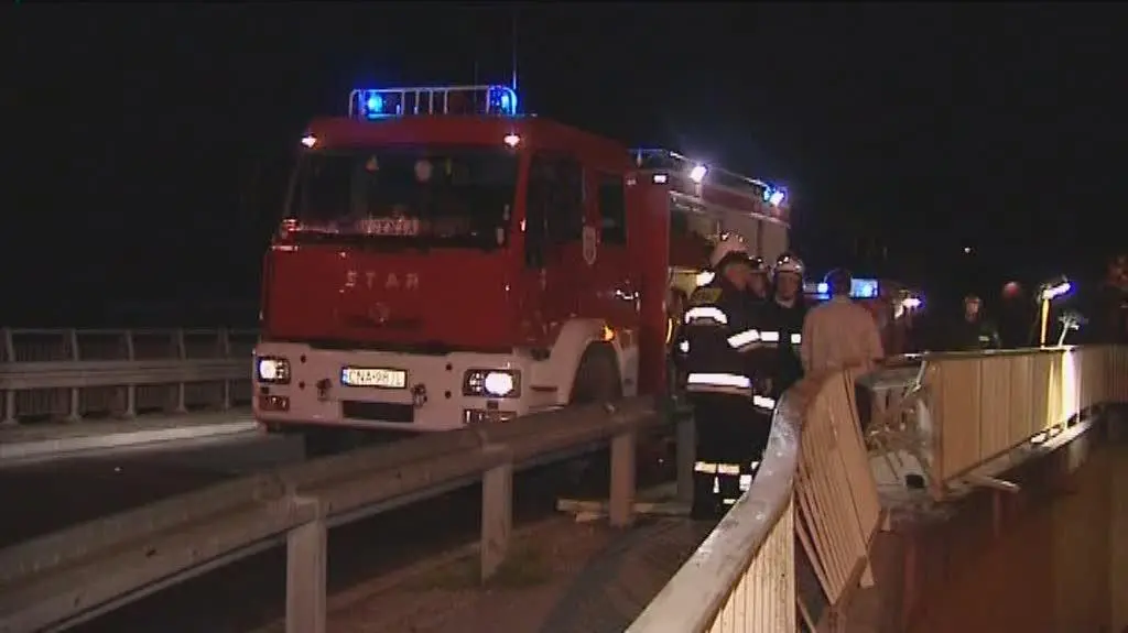 Samochód spadł z wiaduktu