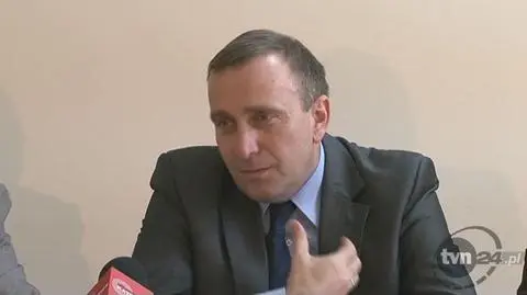 Schetyna "kłód pod nogi" rzucać nie chce, ale.../TVN24