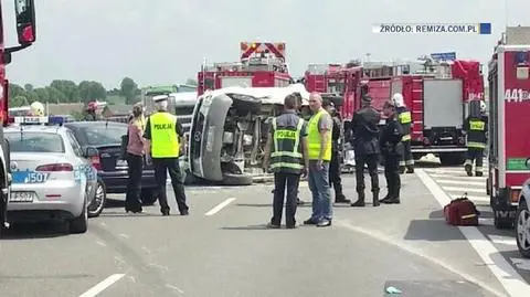 Siedem osób nie żyje, ranni. Wypadek na A4
