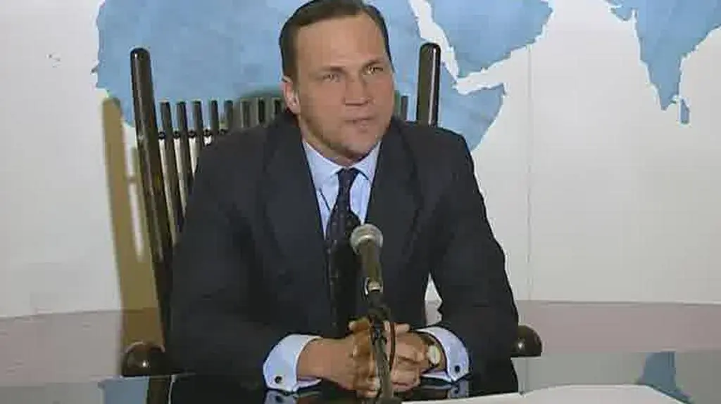 Sikorski: Politykę zagraniczną można prowadzić bez awantury