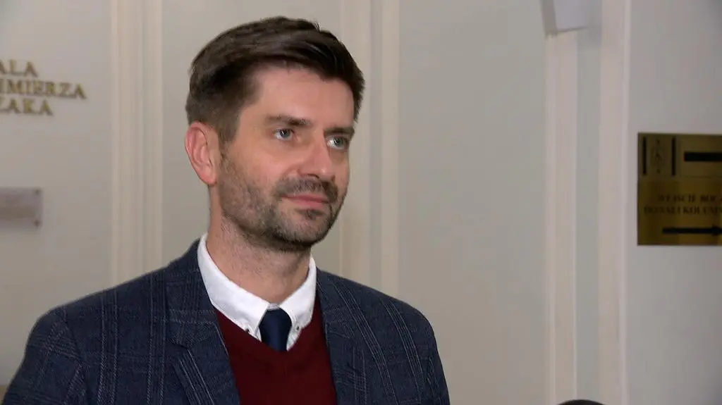 Śmiszek: wydarzenia w Sejmie to połączenie walca z pendolino