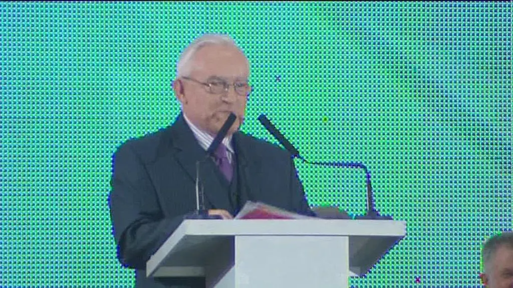 "Smukły jak Obama, stanowczy jak Merkel"