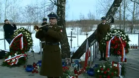 "Śpij kolego" odegrano w Smoleńsku o 8.41