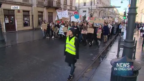 Students stage global strikes to pressure U.N. climate summit
