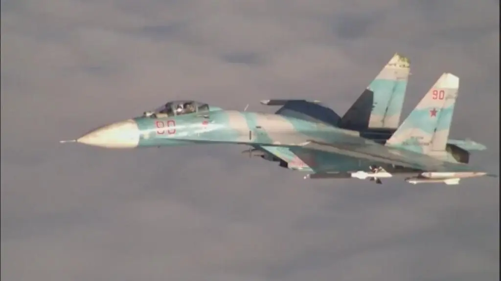 Su-27 z Kaliningradu przechwytuje Portugalczyków