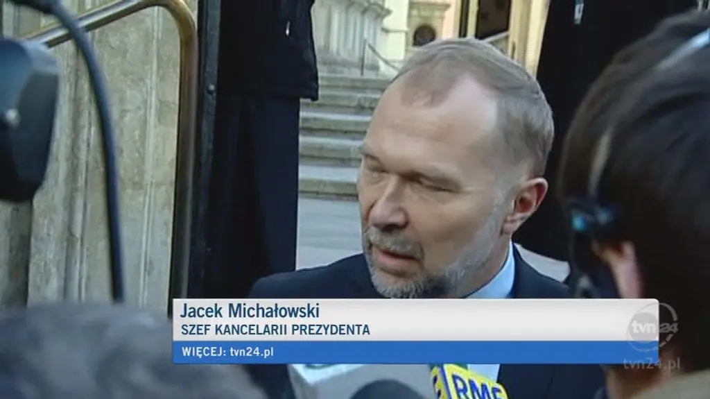 Szef Kancelarii Prezydenta o zamianie tablic (TVN24)