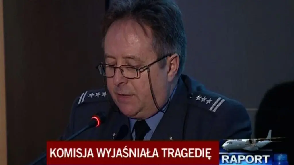 Szef Komisji Badania Wypadków Lotniczych przedstawia przyczyny katastrofy CASY