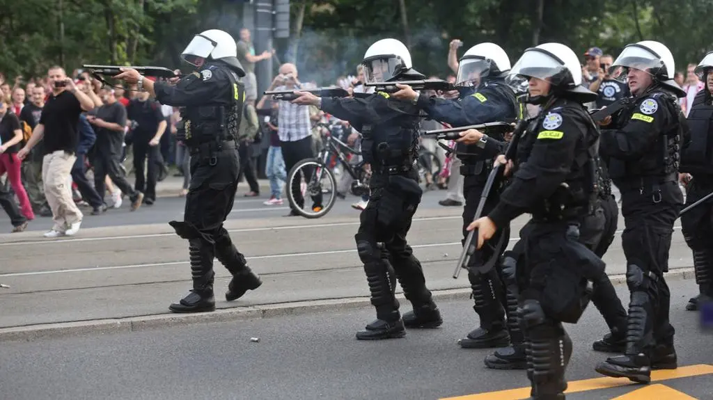 Szef MSW o działaniach policji