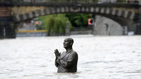 Szkoły w Pradze zamknięte. Czesi się boją