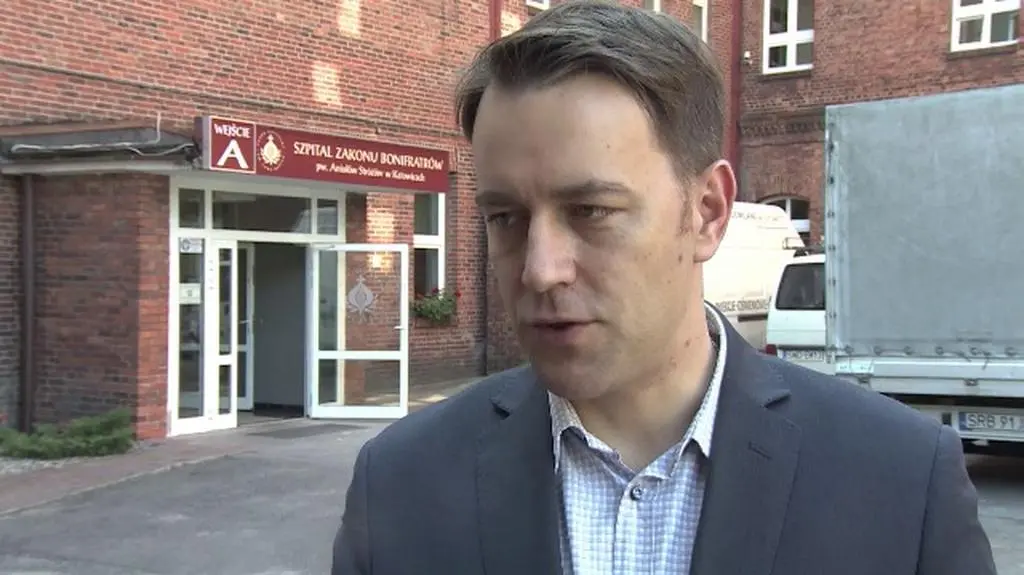 Szpital o stanie zdrowia pobitego policjanta