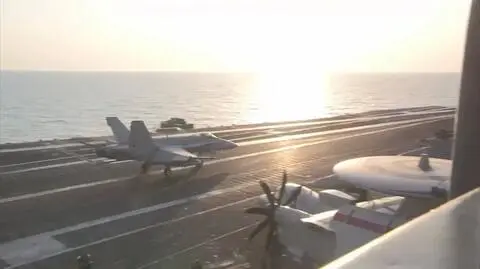 Tak wygląda start F-18 z lotniskowca