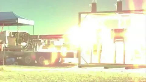 Testy railguna budowanego przez General Atomics