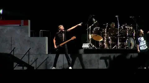 "The Wall" rozbrzmiał na Narodowy. Waters próbował mówić po polsku