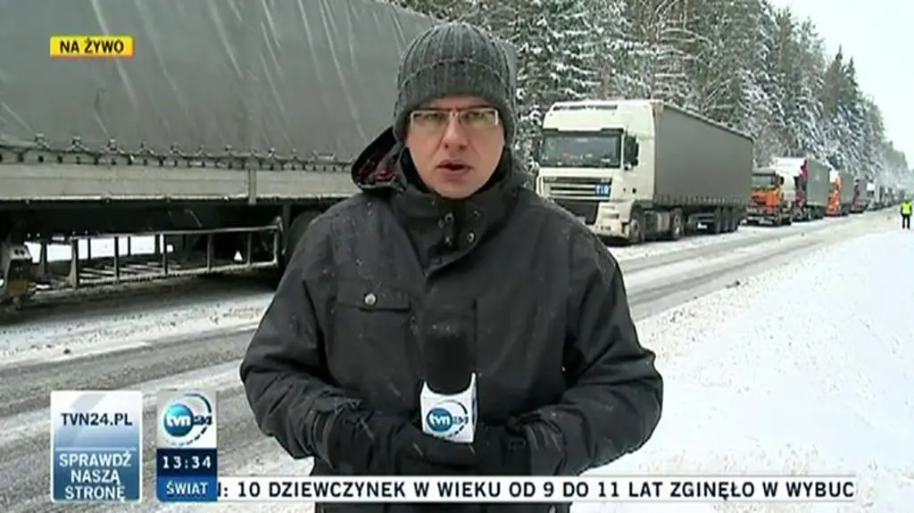 Tiry w 60-godzinnych kolejkach 