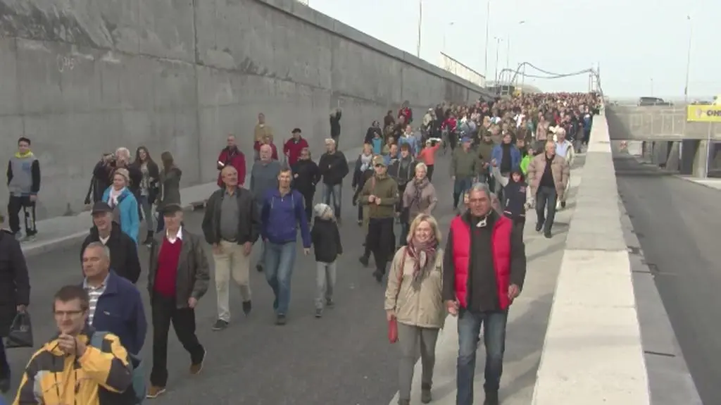 Tłumy na dniu otwartym tunelu pod Martwą Wisłą
