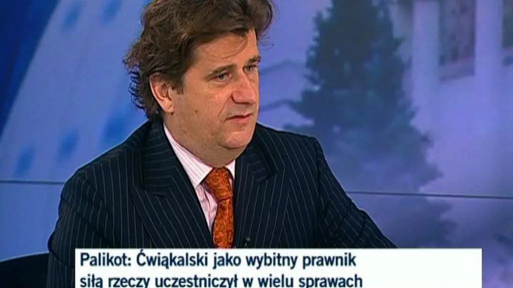 "To absurd, cynizm, nihilizm, degrengolada"