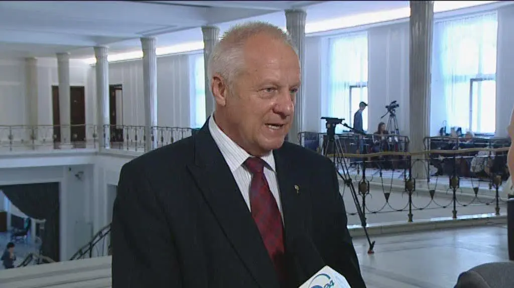 "To podłość, ofiary Katynia angażować do bieżącej walki politycznej"
