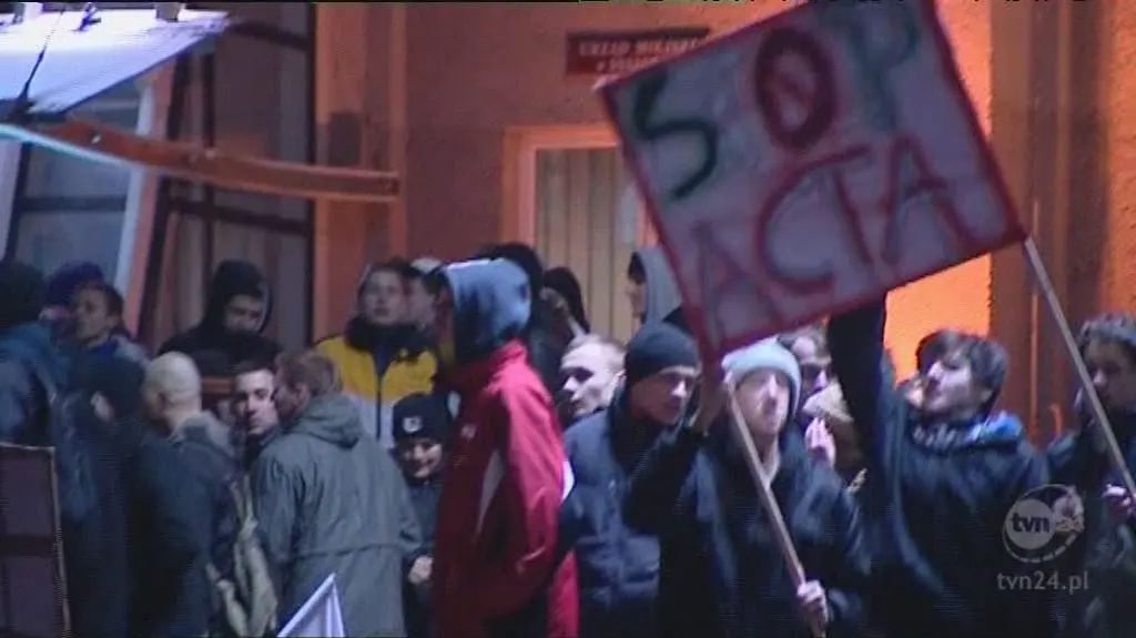 Transparenty w Sosnowcu (TVN24)