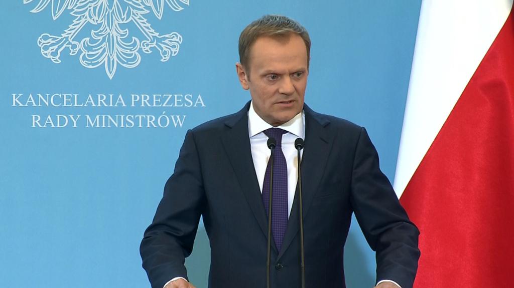 Tusk nie żałuje, że powołał Gowina do rządu 