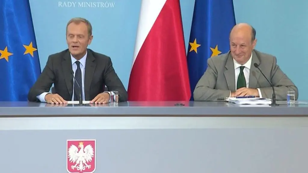 Tusk o dymisji ministra Rostowskiego: to plotka