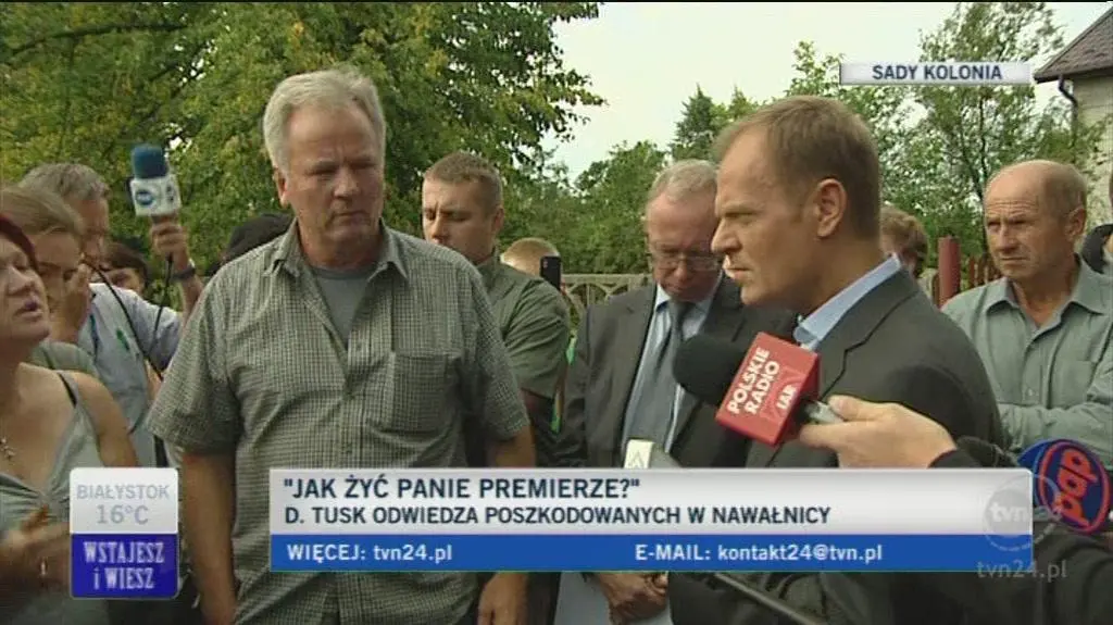 Tusk słuchał rozżalonych mieszkańców (TVN24)