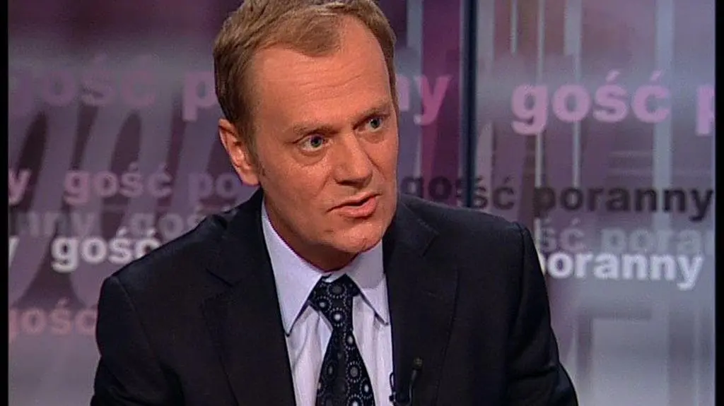 Tusk: szukamy oszczędności