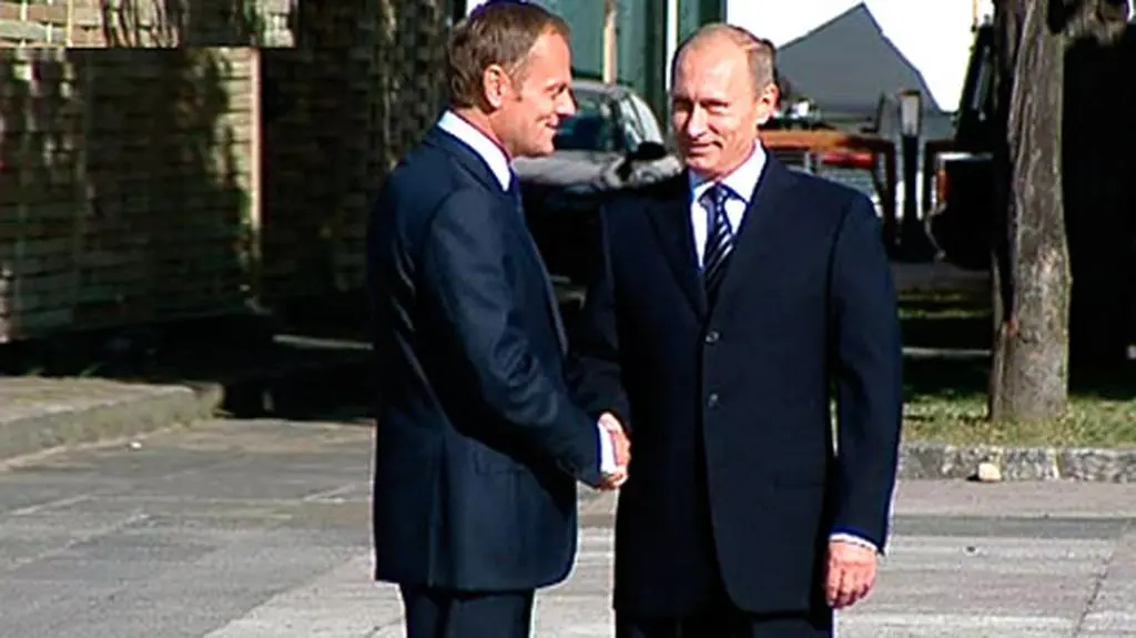 Tusk wita Putina (TVN24)