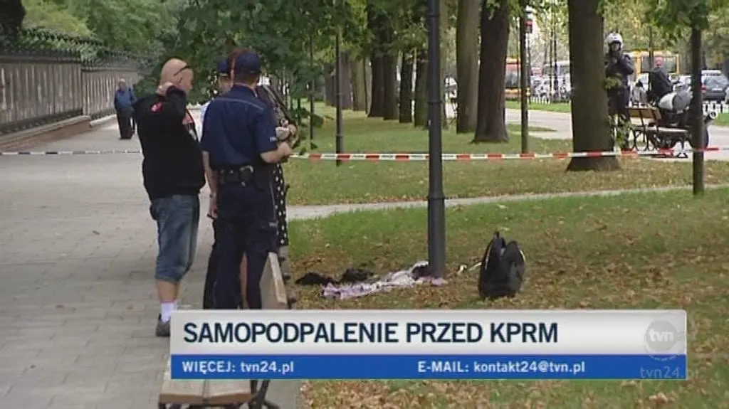 Tusk wraca po warszawy po samopodpaleniu