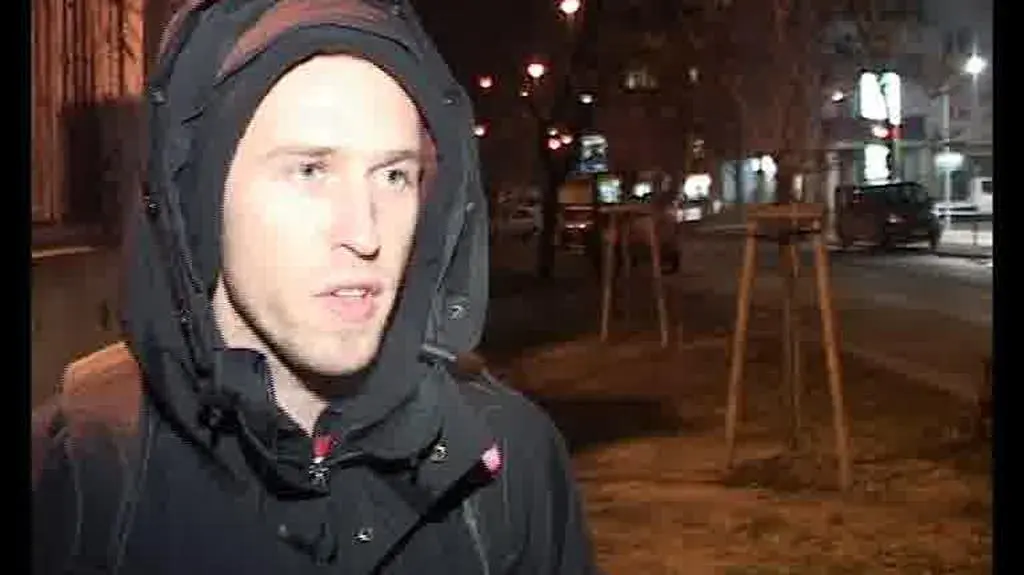 "Uczą się, gdy wyrzucają ich z kina"