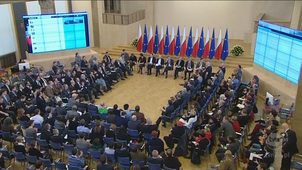 Uczestnicy debaty spierali się też między sobą (TVN24)