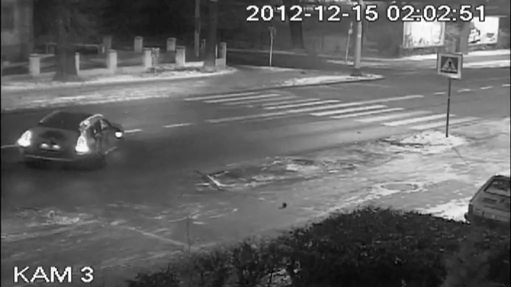 Uderzył w latarnię tuż przed feralnym przejściem 