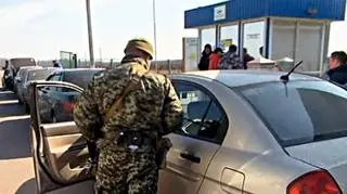 Ukraińcy wzmacniają kontrole na granicy z Rosją