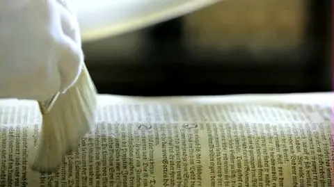 Uniwersytet Wrocławski pokazuje życie biblioteki starodruków