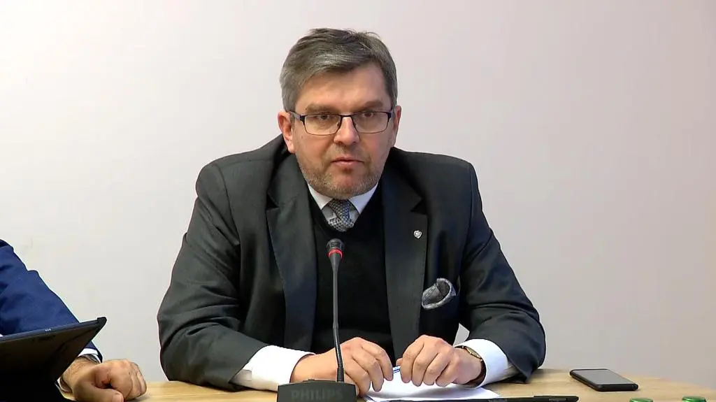 Urbaniak: to implementacja najbardziej szkodliwych dla demokracji przepisów
