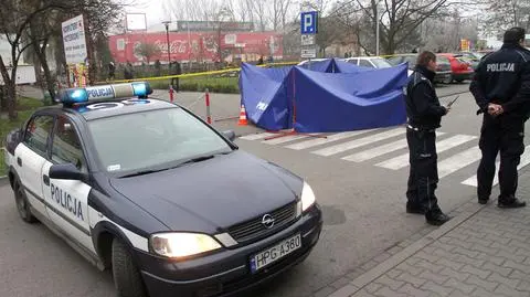 W Krakowie trwa obława na nożownika