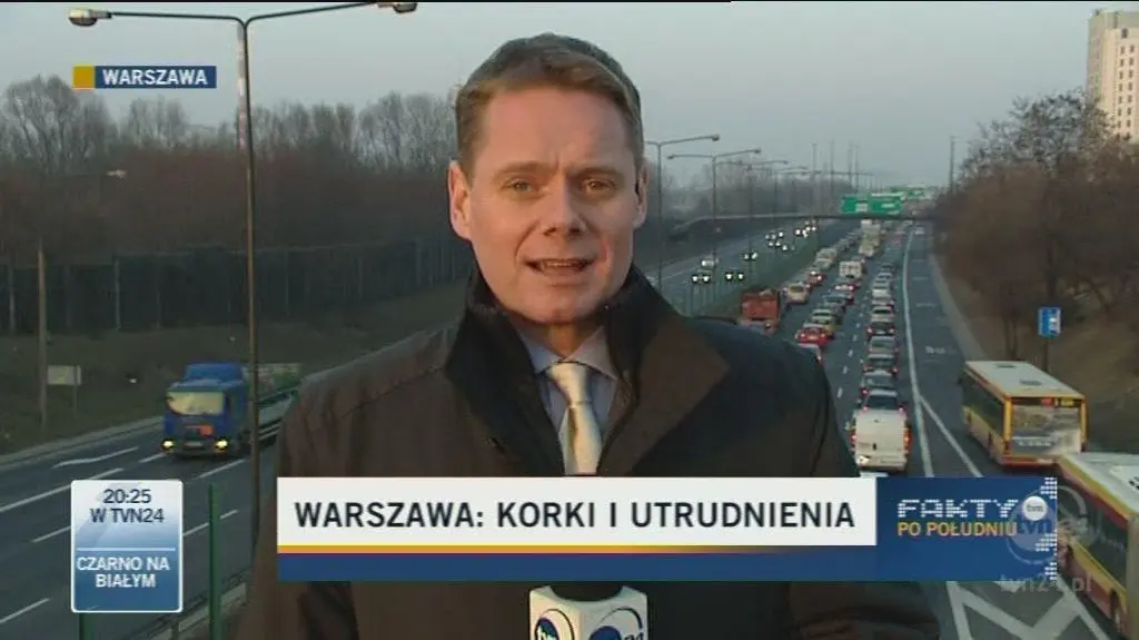 W piątek po południu ulice stoją w korkach