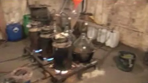 W takich warunkach powstaje amfetamina