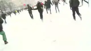 "W tej chwili dochodzi do szturmu". Relacja reportera TVN24 z centrum wydarzeń w Kijowie