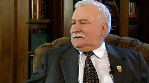 Wałęsa tłumaczy się z tego, że powiedział "przymknij się"