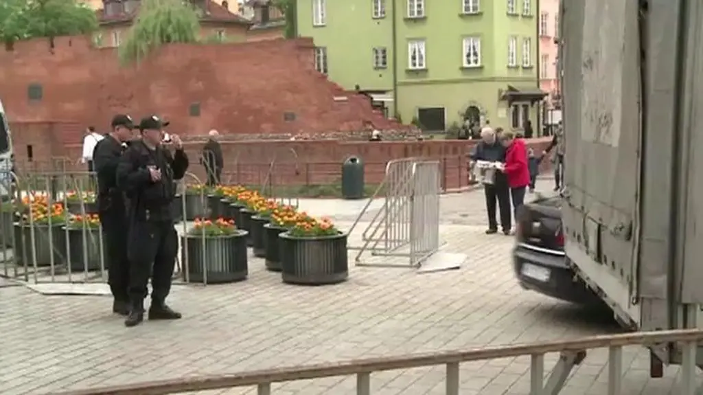 Warszawa: Przygotowania do wizyty Obamy