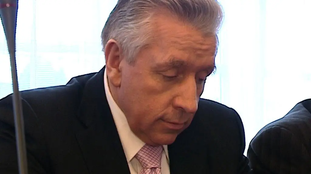 Wicepremier chce być mediatorem