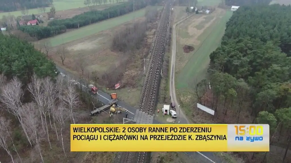 Wielkopolska. Zderzenie pociągu i ciężarówki na przejeździe 
